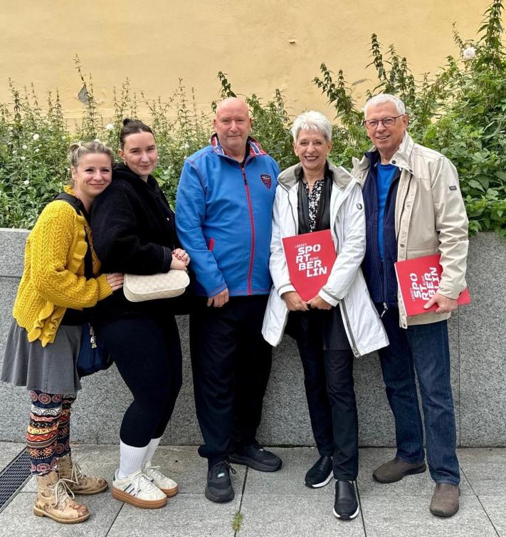 Erinnerungsfoto mit Sabrina Schulze, Sophia Bock, Michael Bock, Marion und Jürgen Hornung